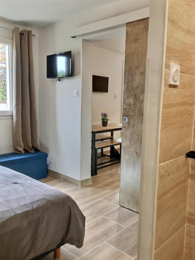 Bleu Lavande - Coquet Appartement Ambiance Village Istres Εξωτερικό φωτογραφία